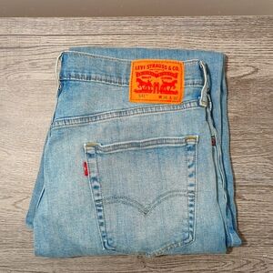 Men's Levi's jeans